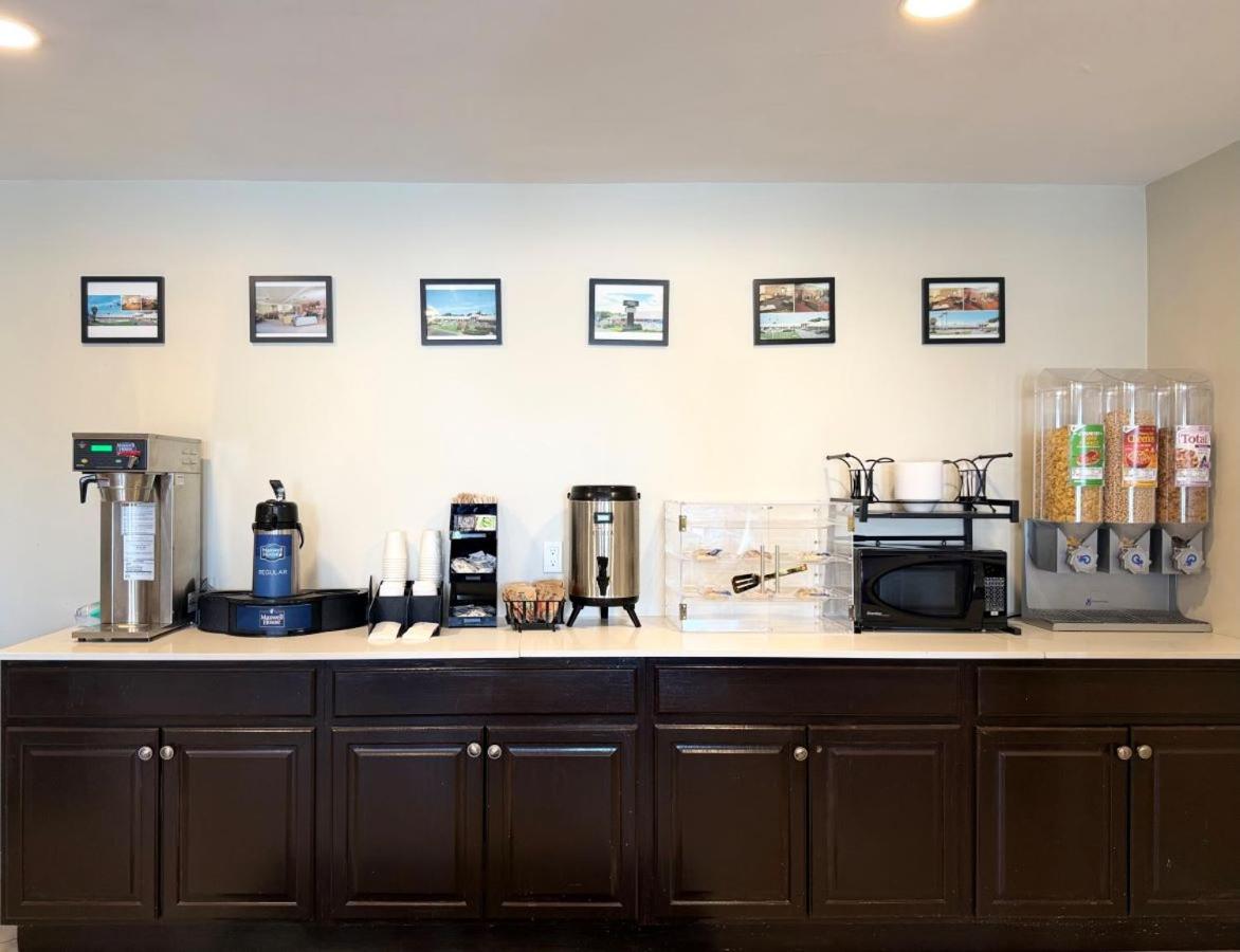  | Governor House Inn Arlington/Falls Church