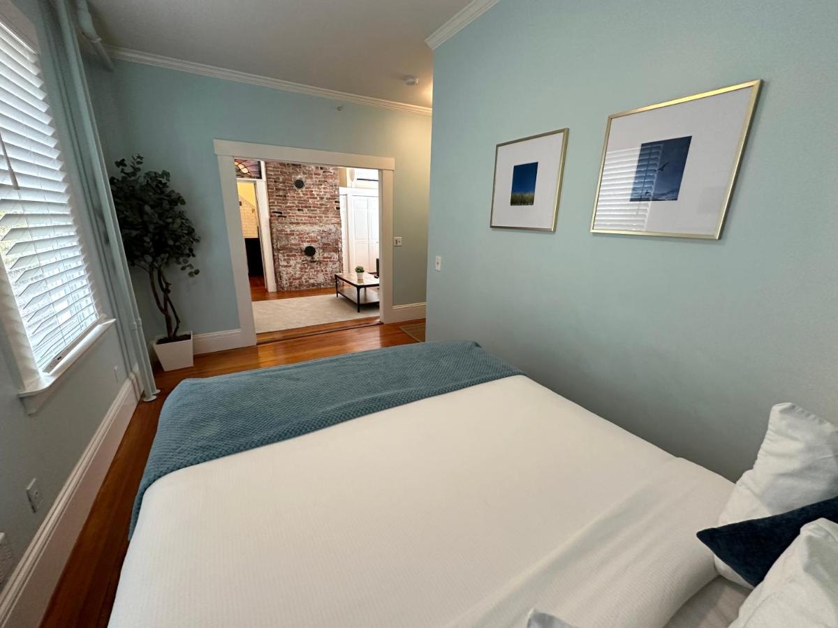 | Beautiful Home Historic Spring St
