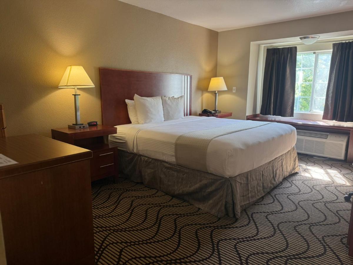 King Suite with Sofa Bed - Non-Smoking at SureStay Plus Hotel by Best Western Rocklin