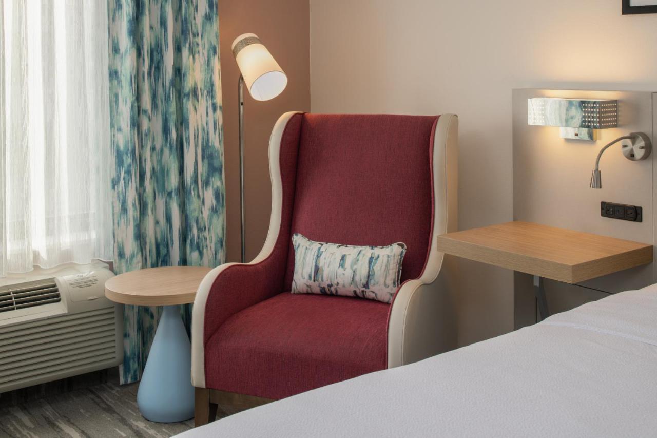 Holiday Inn Express Hotel & Suites Tacoma Downtown, an IHG Hotel