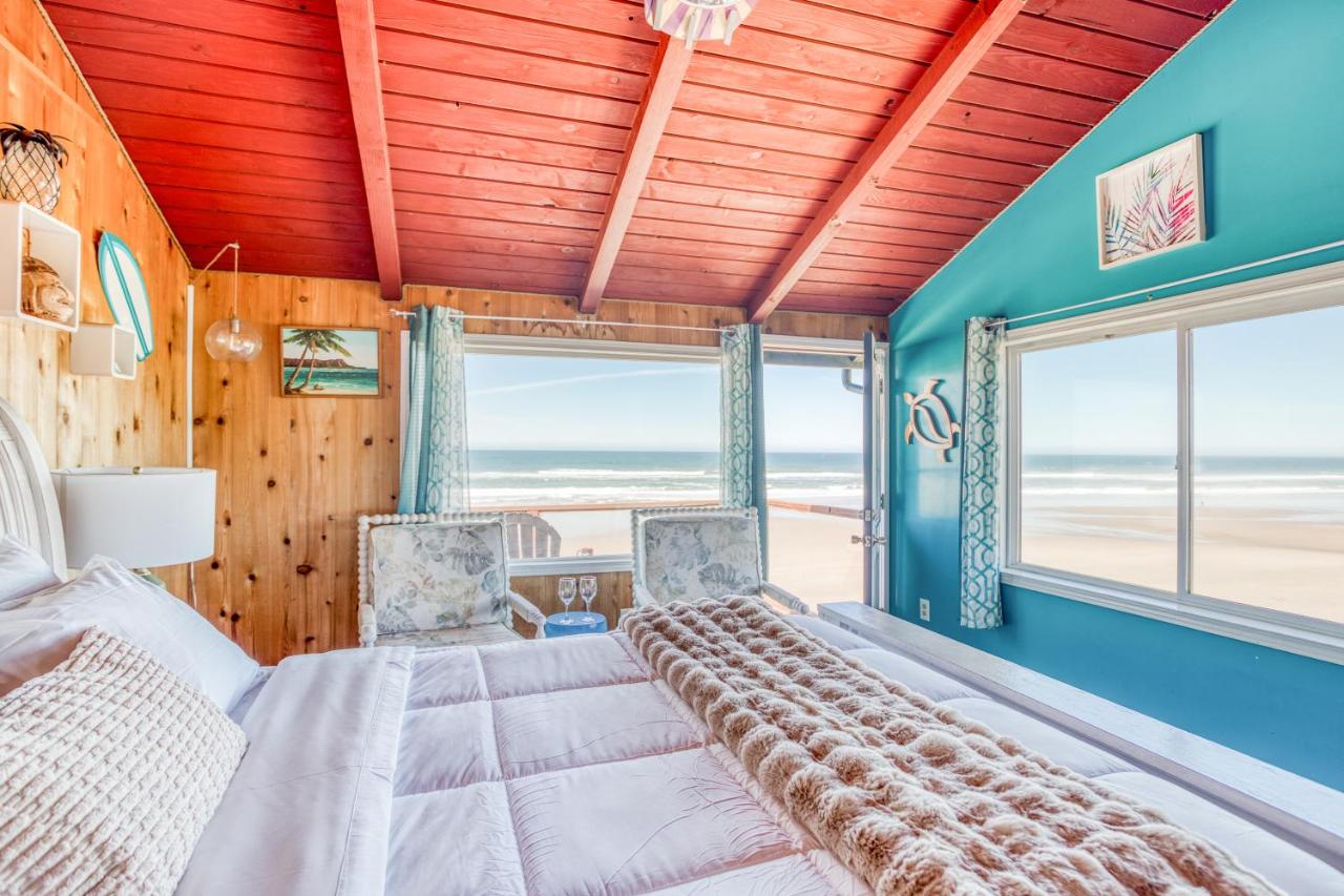  | Moolack Shores Inn