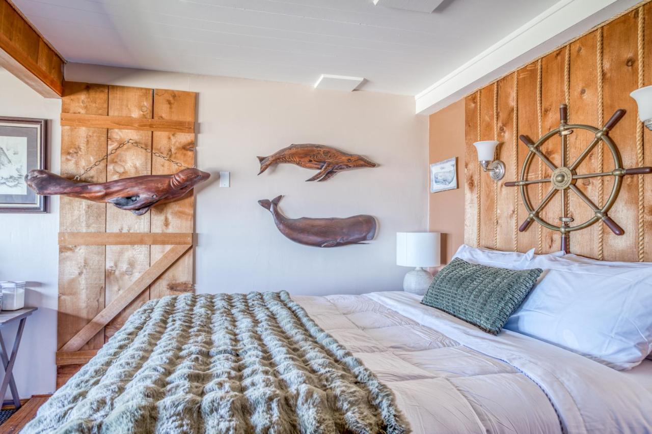  | Moolack Shores Inn