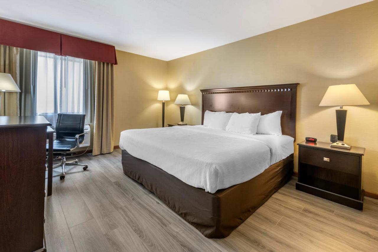 King Room - Accessible/Non-Smoking at Quality Inn Greenville North