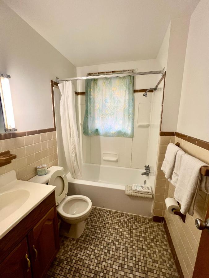 Two-Bedroom Apartment (5 Adults) at Majestic Hotel & Apartments