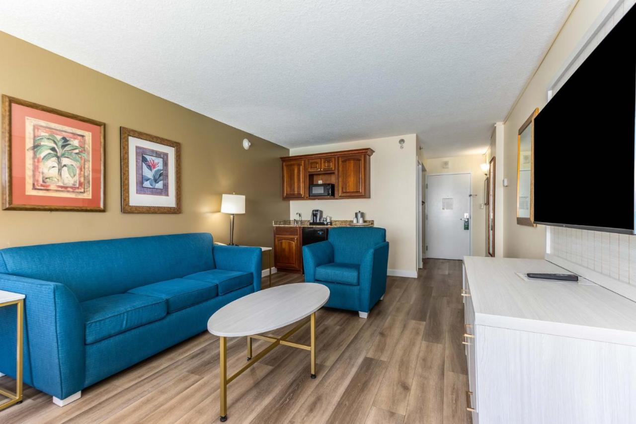 Family Suite at Holiday Inn & Suites Clearwater Beach by IHG