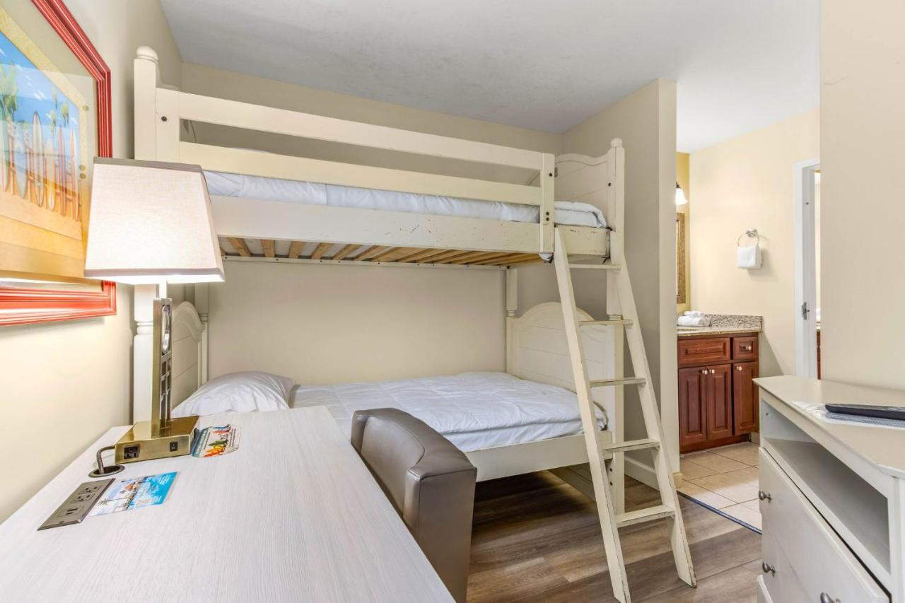 Family Suite at Holiday Inn & Suites Clearwater Beach by IHG