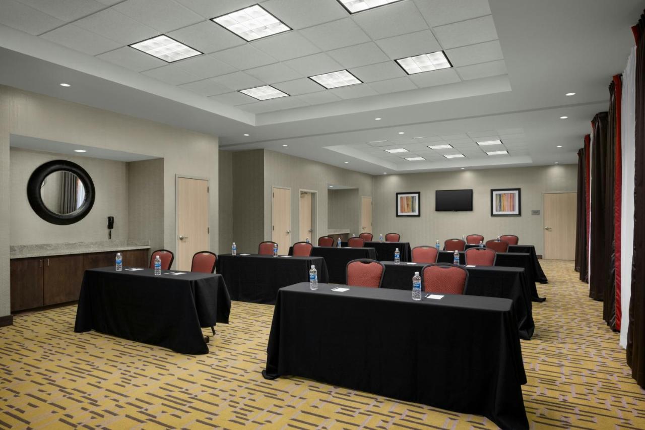 | Fairfield Inn & Suites by Marriott Moscow