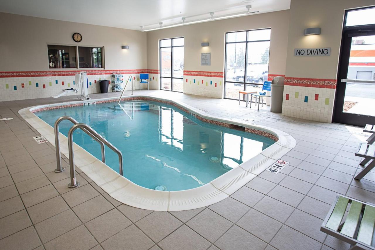 | Fairfield Inn & Suites by Marriott Moscow