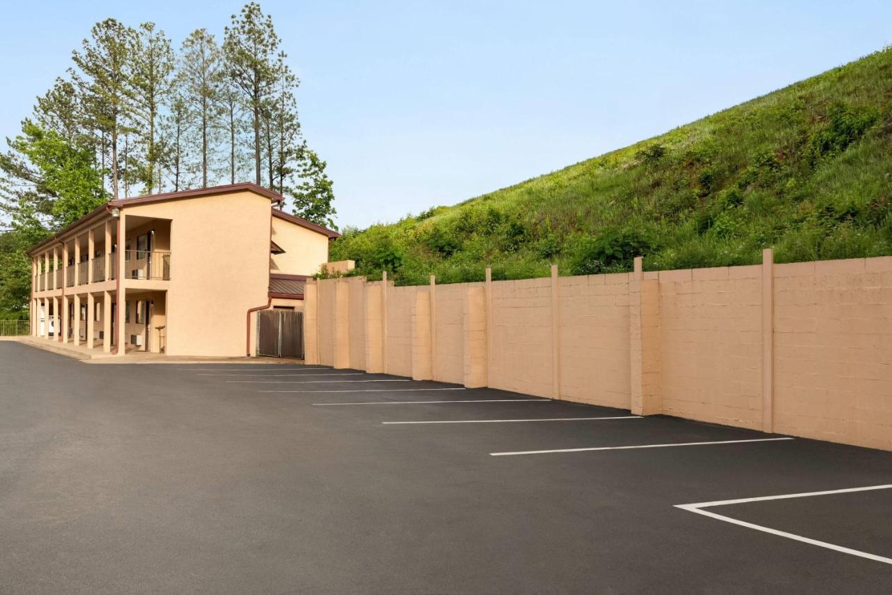  | Days Inn by Wyndham Cartersville