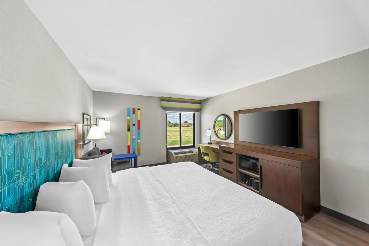 King Room - Disability Access/Non-Smoking at Hampton Inn North Platte