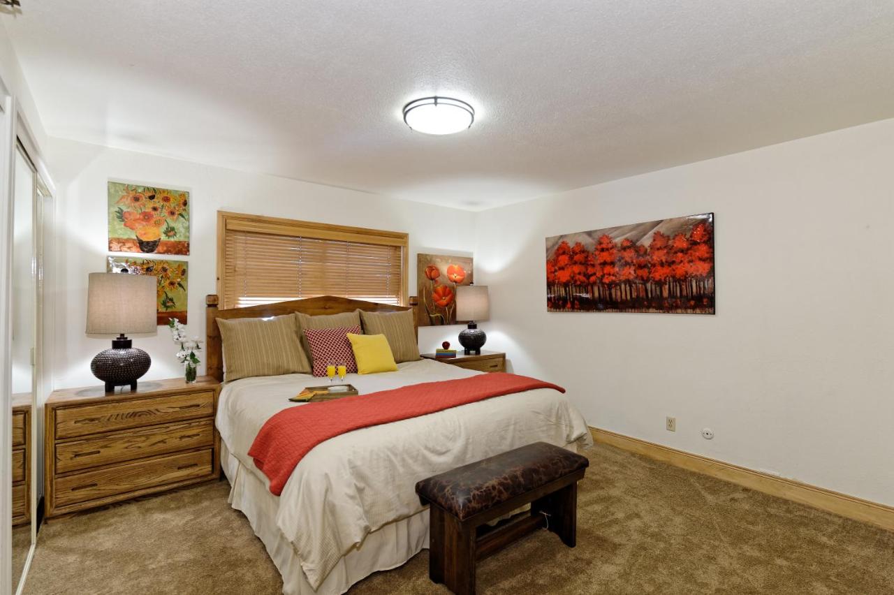 | The Crestwood Snowmass Village