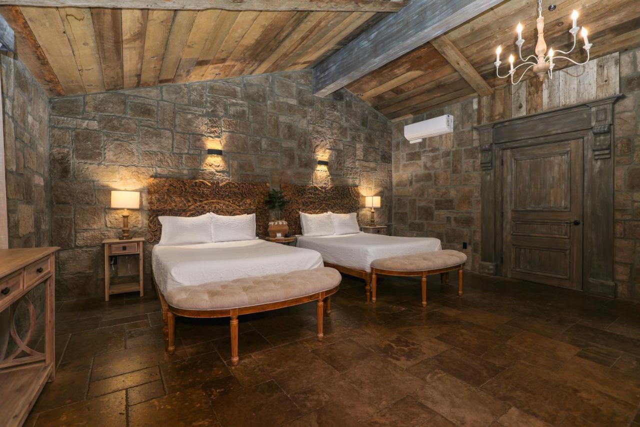| The Inn at Zaca Creek