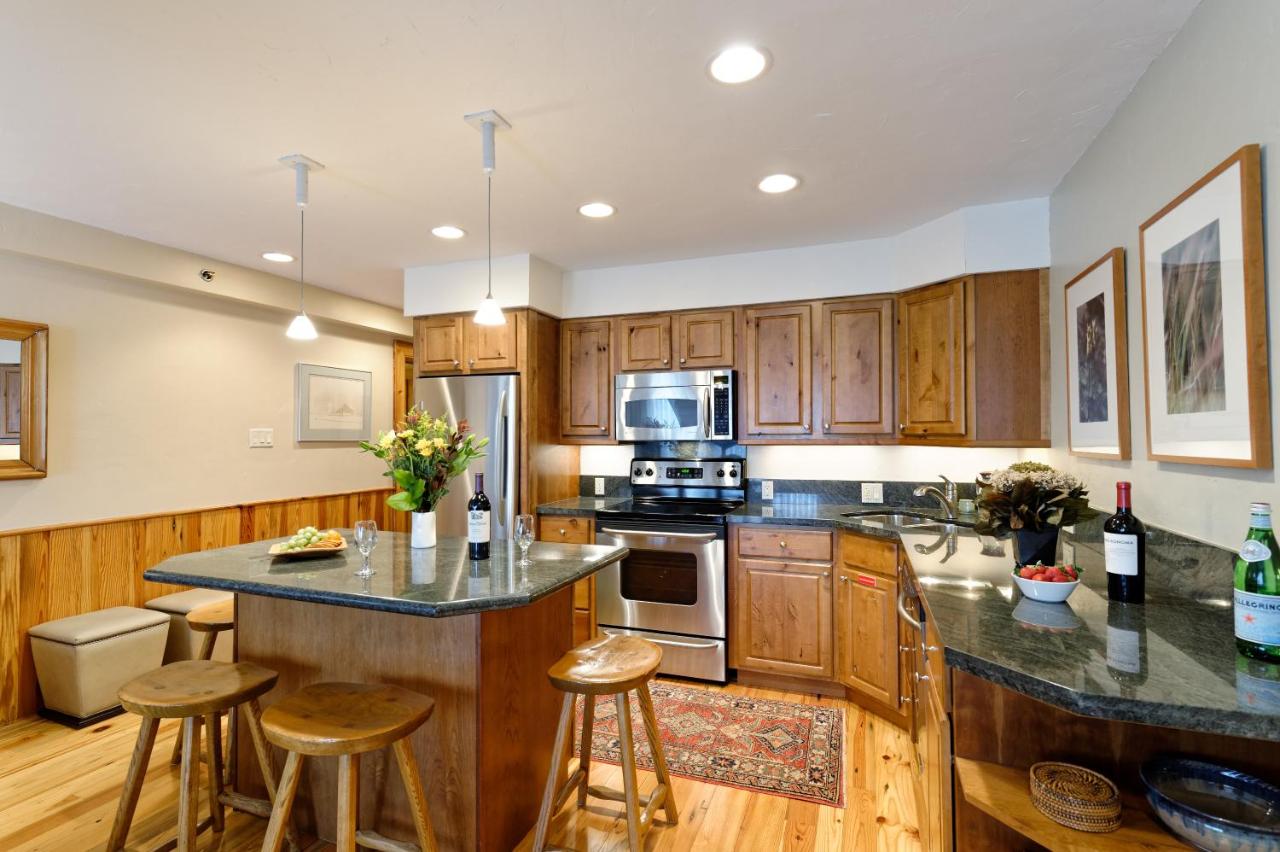 | The Crestwood Snowmass Village