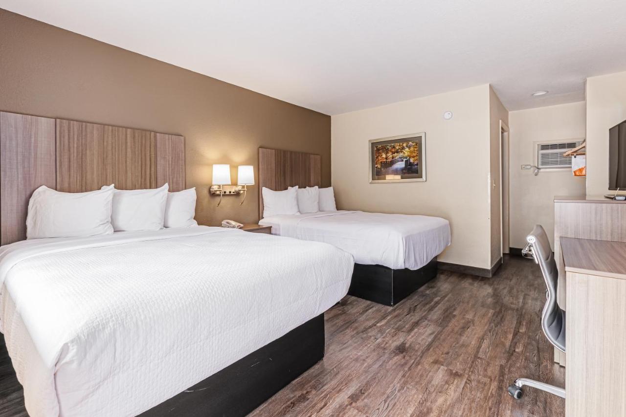 | Econo Lodge Cherokee