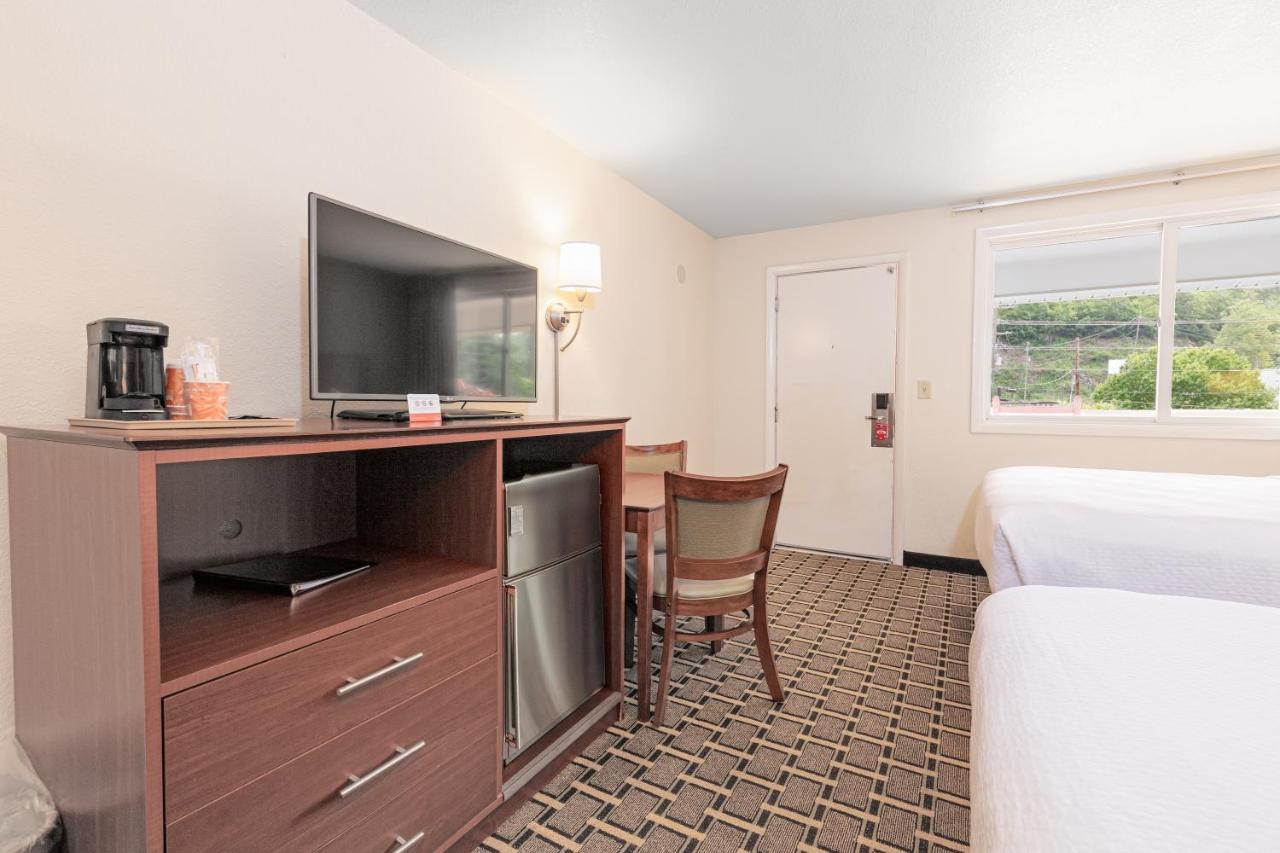 | Econo Lodge Cherokee