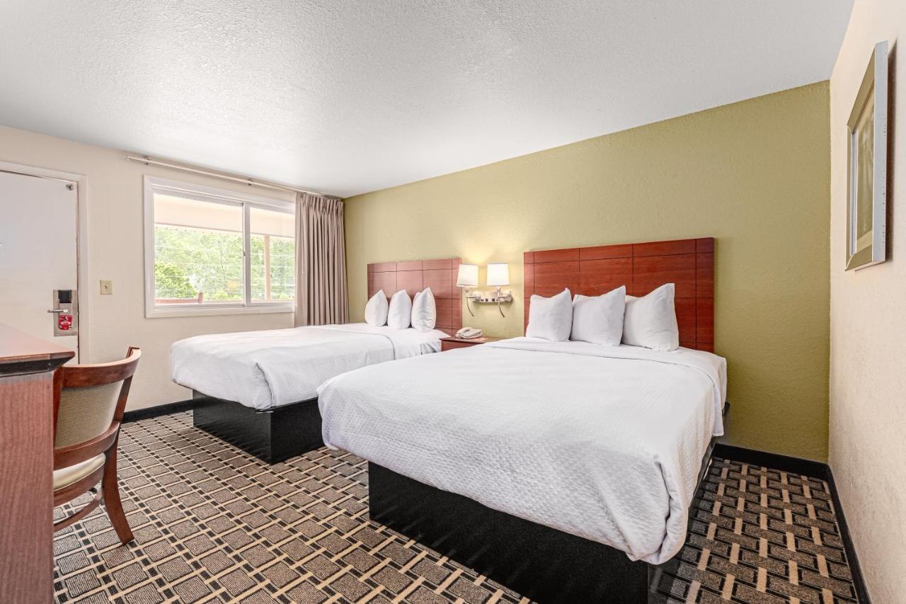 | Econo Lodge Cherokee
