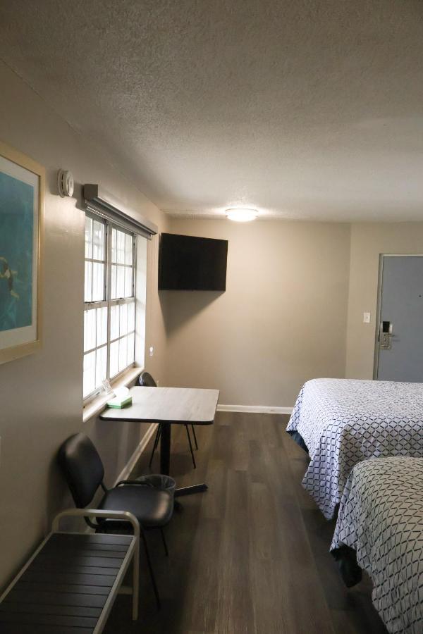 | Economy Inn Historic District