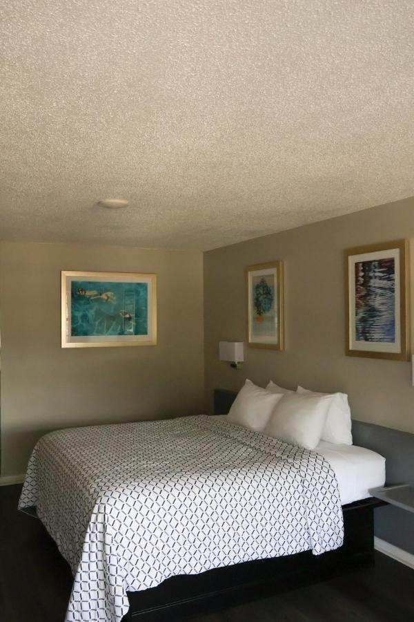 | Economy Inn Historic District