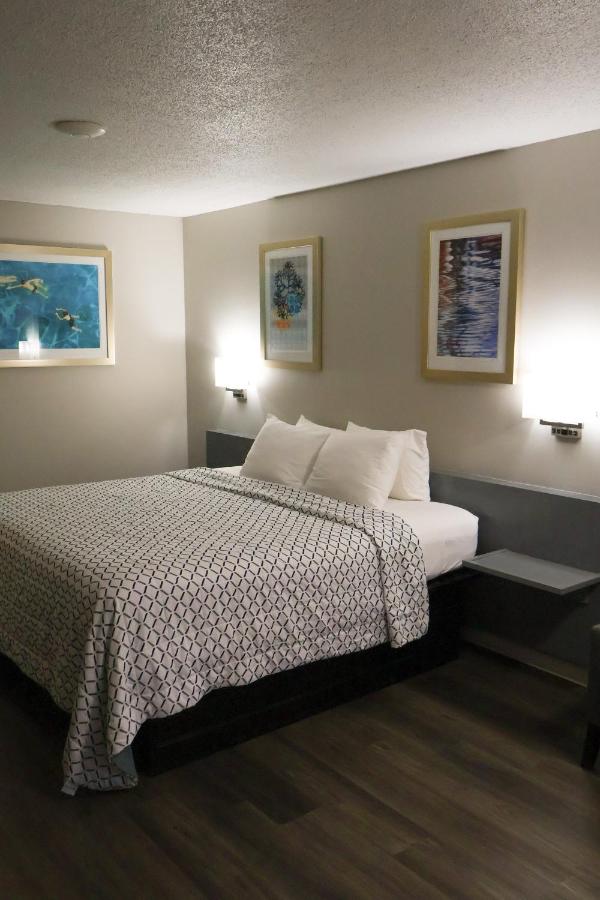 | Economy Inn Historic District