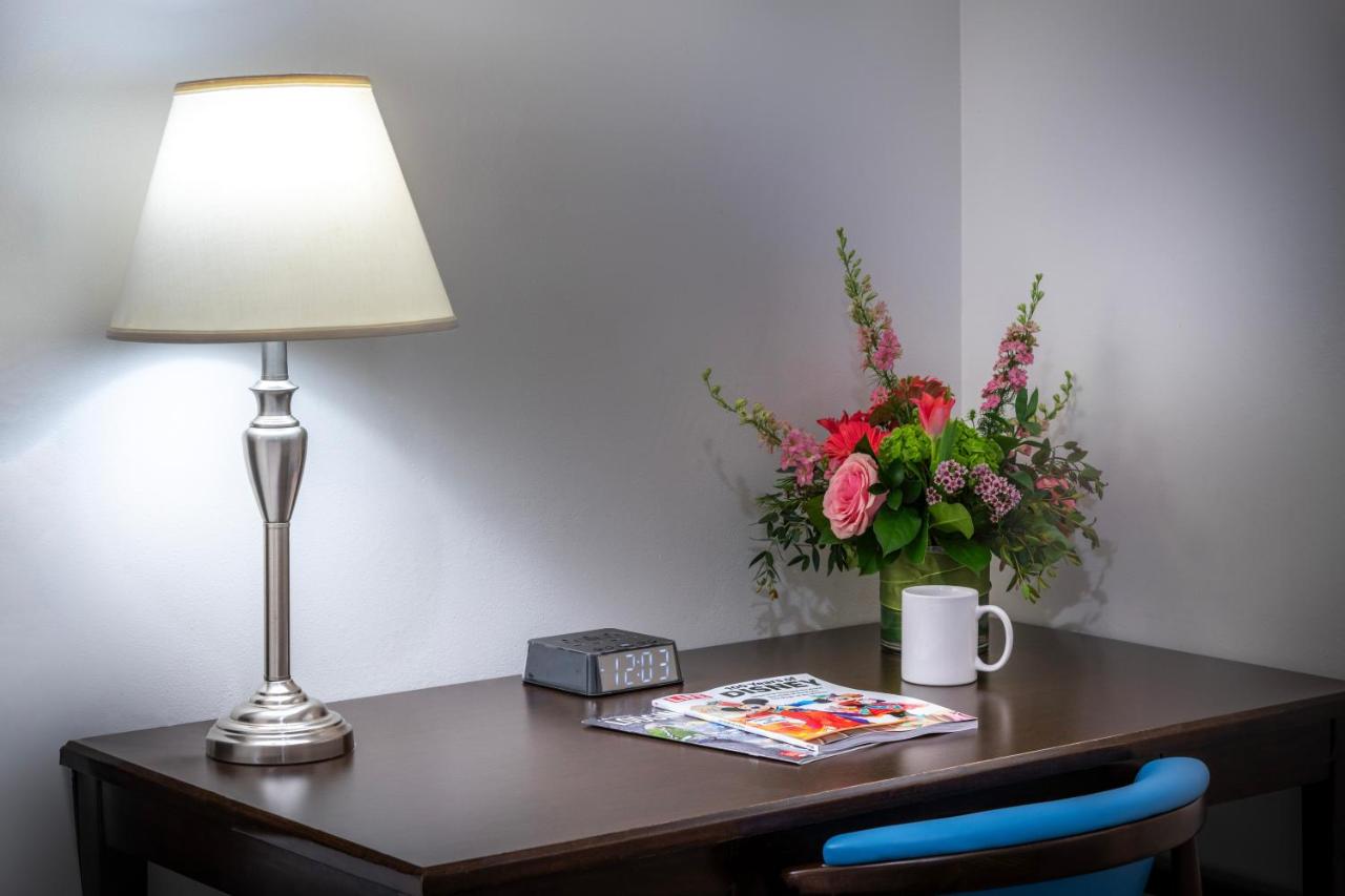 | Alpine Inn near Convention Center and the Park