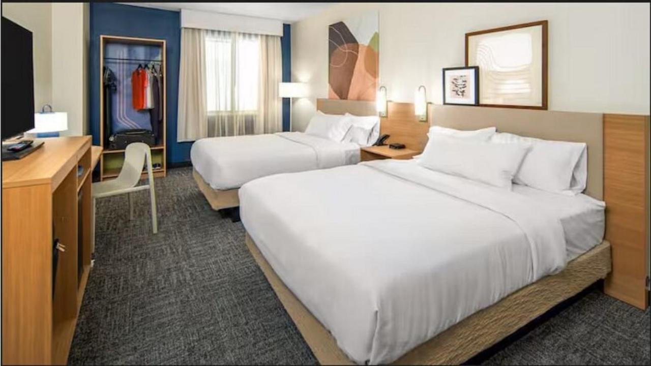 | Astoria Hotel & Suites - Glendive
