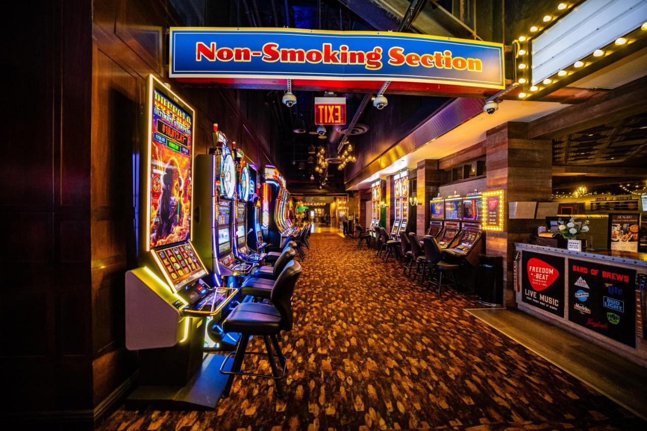 | Downtown Grand Hotel & Casino