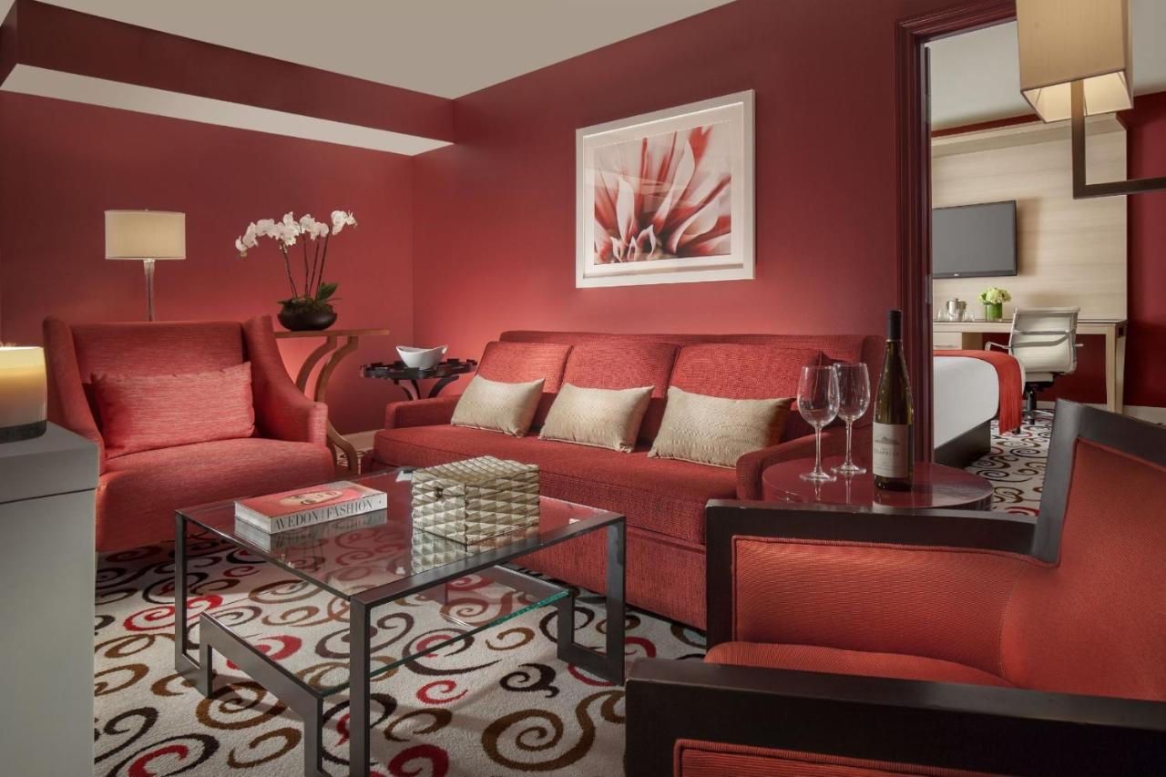 Grand 1-Bedroom Suite King Bed Non-Smoking at Downtown Grand Las Vegas
