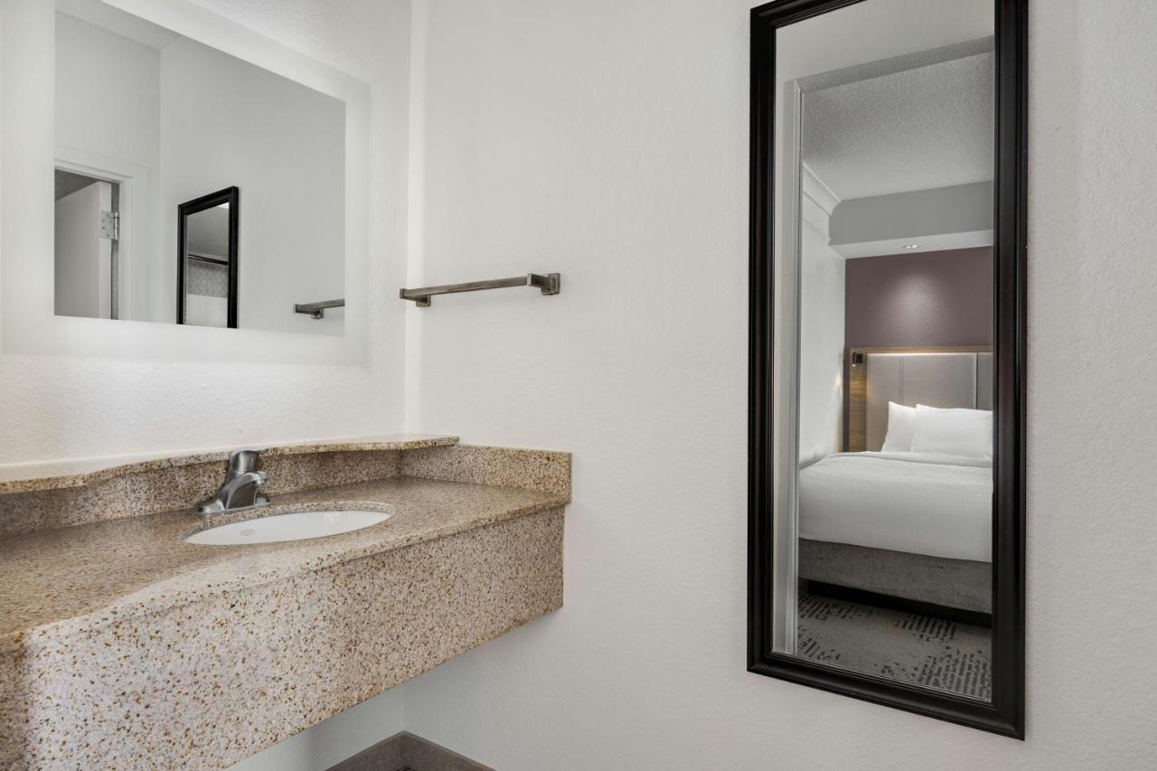  | SpringHill Suites by Marriott Jacksonville North I-95 Area