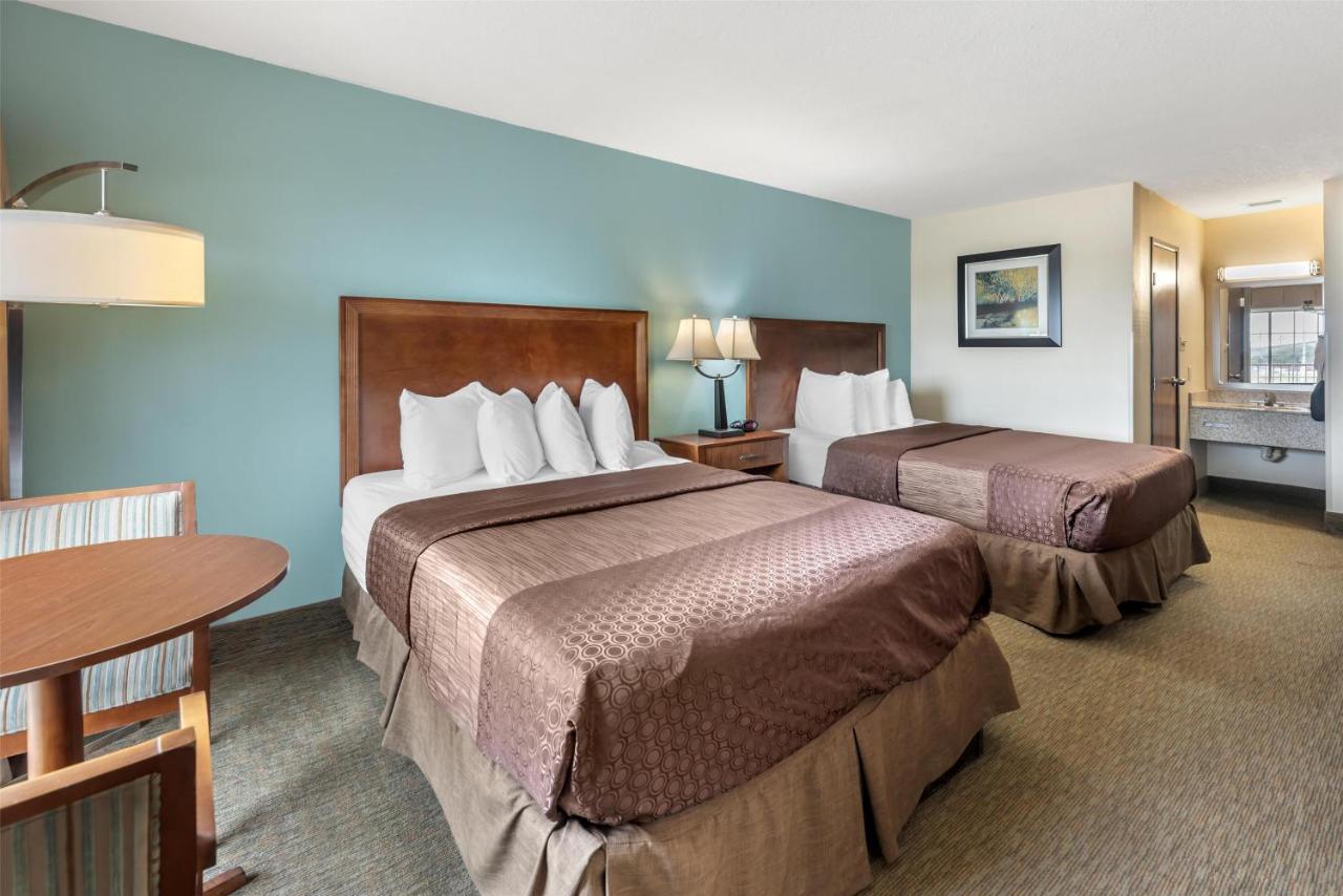 Queen Room with Two Queen Beds - Non Smoking at Best Western Plus Atrium Inn