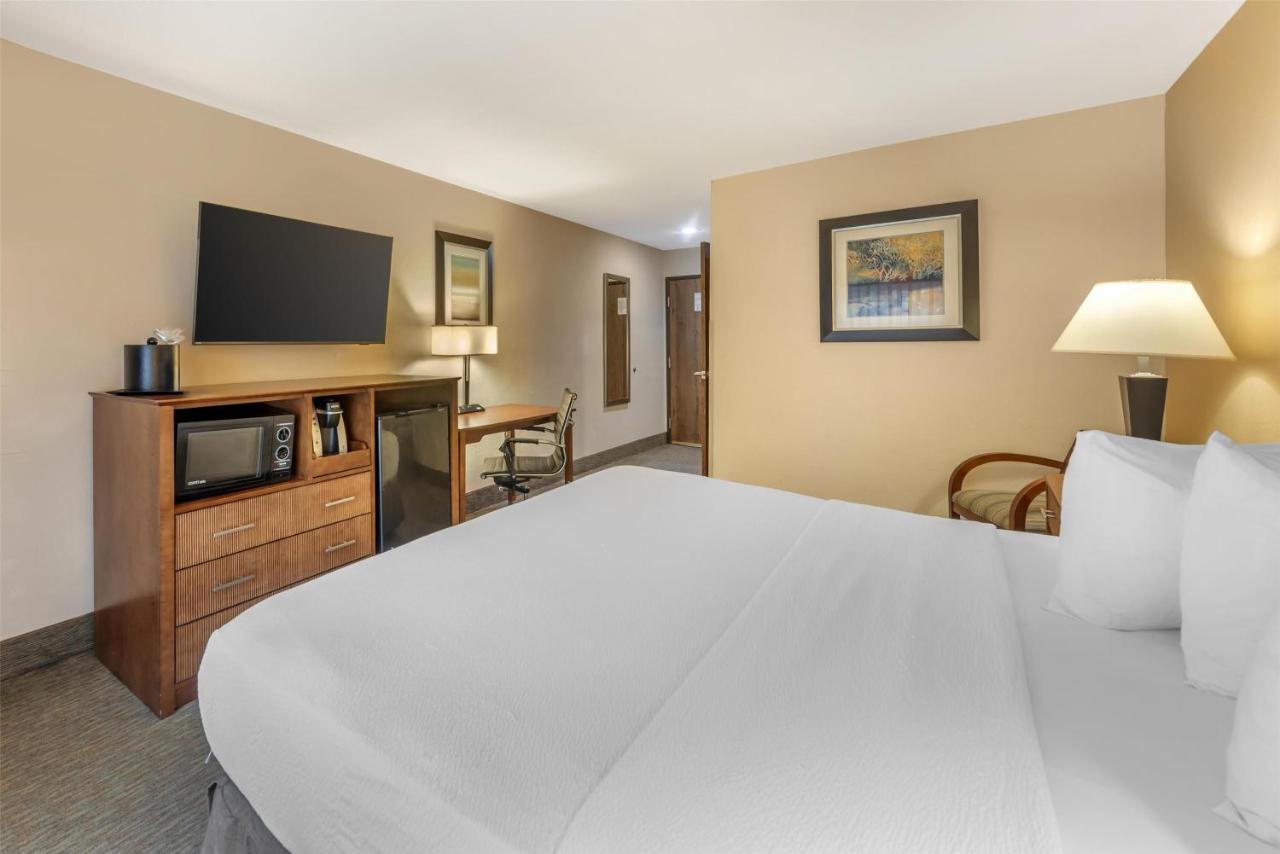 King Room - Disability Access - Non Smoking at Best Western Plus Atrium Inn