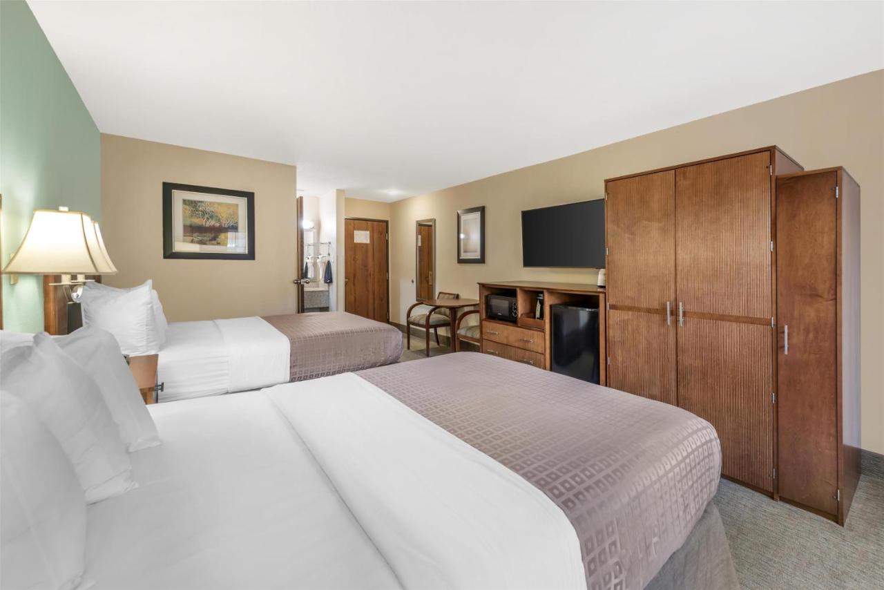 Queen Room with Two Queen Beds - Pool View - Non-smoking at Best Western Plus Atrium Inn