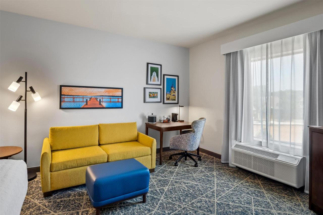 | Hampton Inn and Suites Trophy Club - Fort Worth North