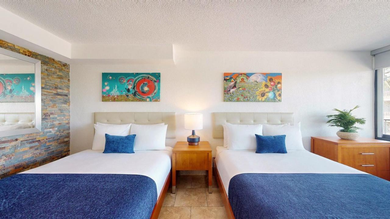 Room #85358527 at Park Royal Orlando managed by Accor