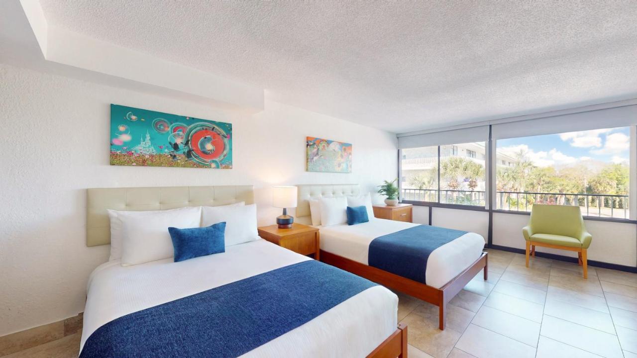 Room #85358527 at Park Royal Orlando managed by Accor