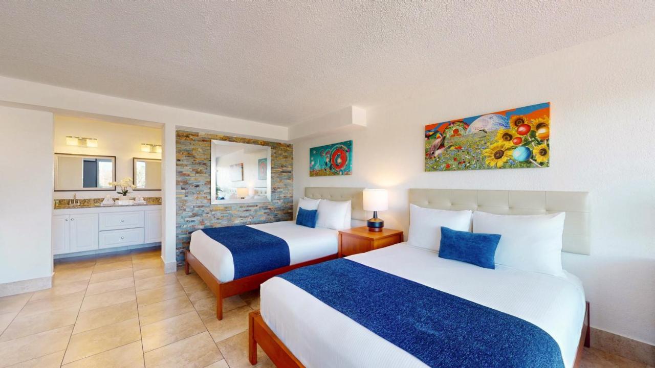 Room #85358527 at Park Royal Orlando managed by Accor