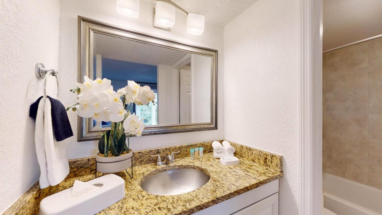 Room #85358526 at Park Royal Orlando managed by Accor