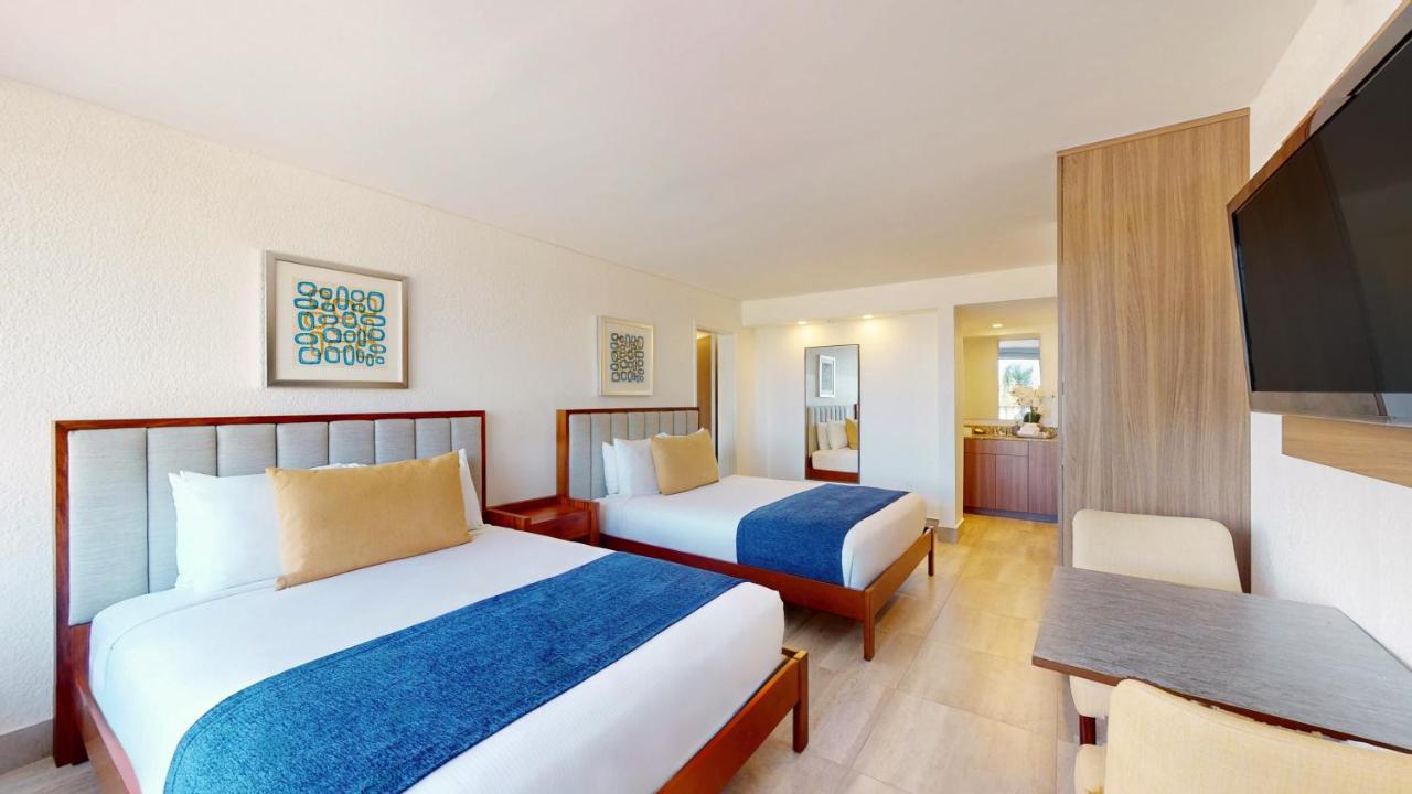 Room #85358528 at Park Royal Orlando managed by Accor