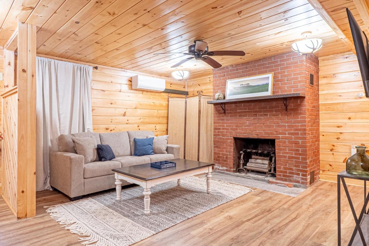 | English Brook Cottages