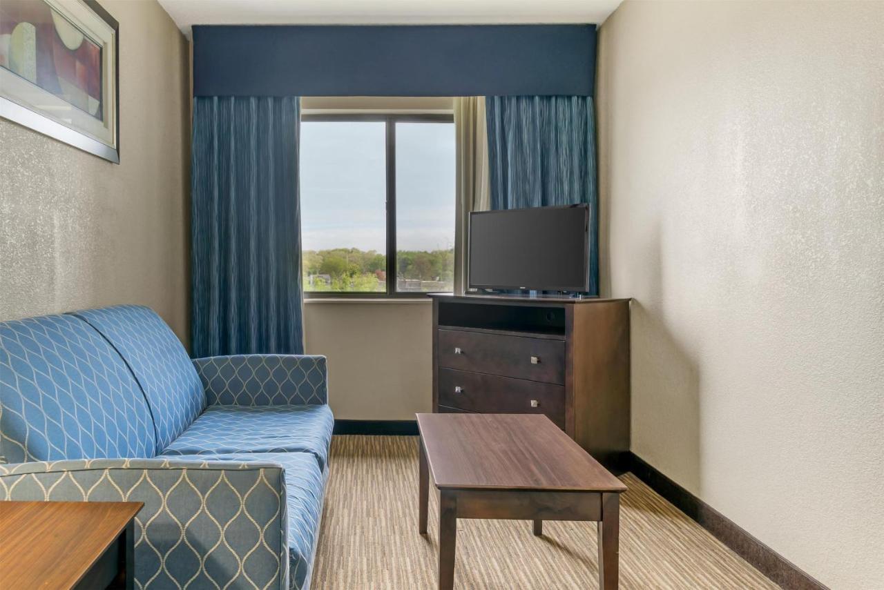 | Best Western Port Huron Blue Water Bridge