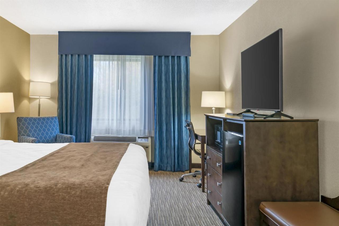 | Best Western Port Huron Blue Water Bridge