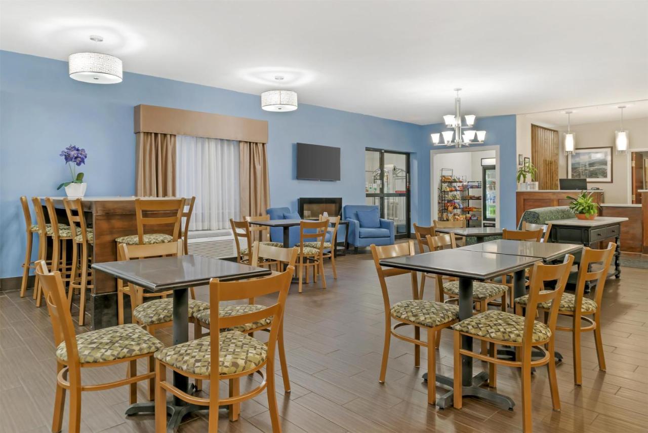 | Best Western Port Huron Blue Water Bridge