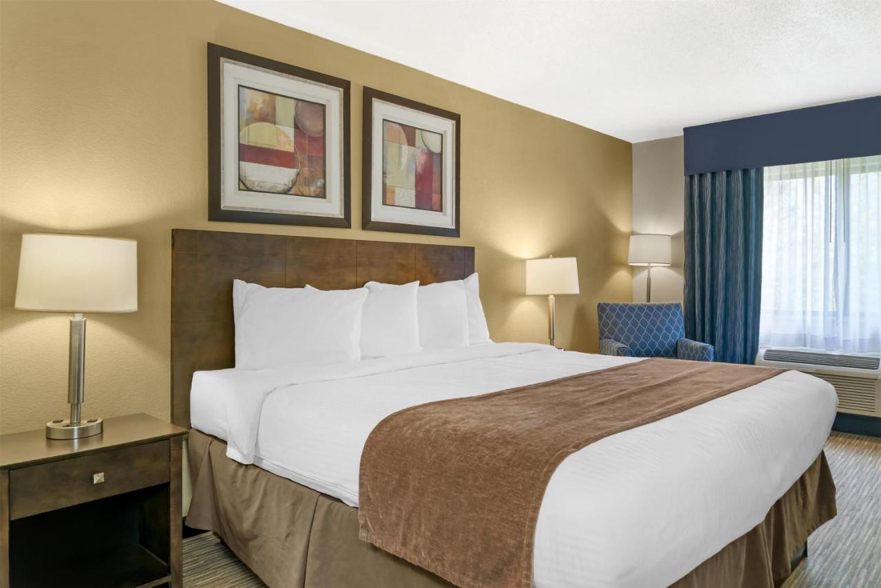 | Best Western Port Huron Blue Water Bridge