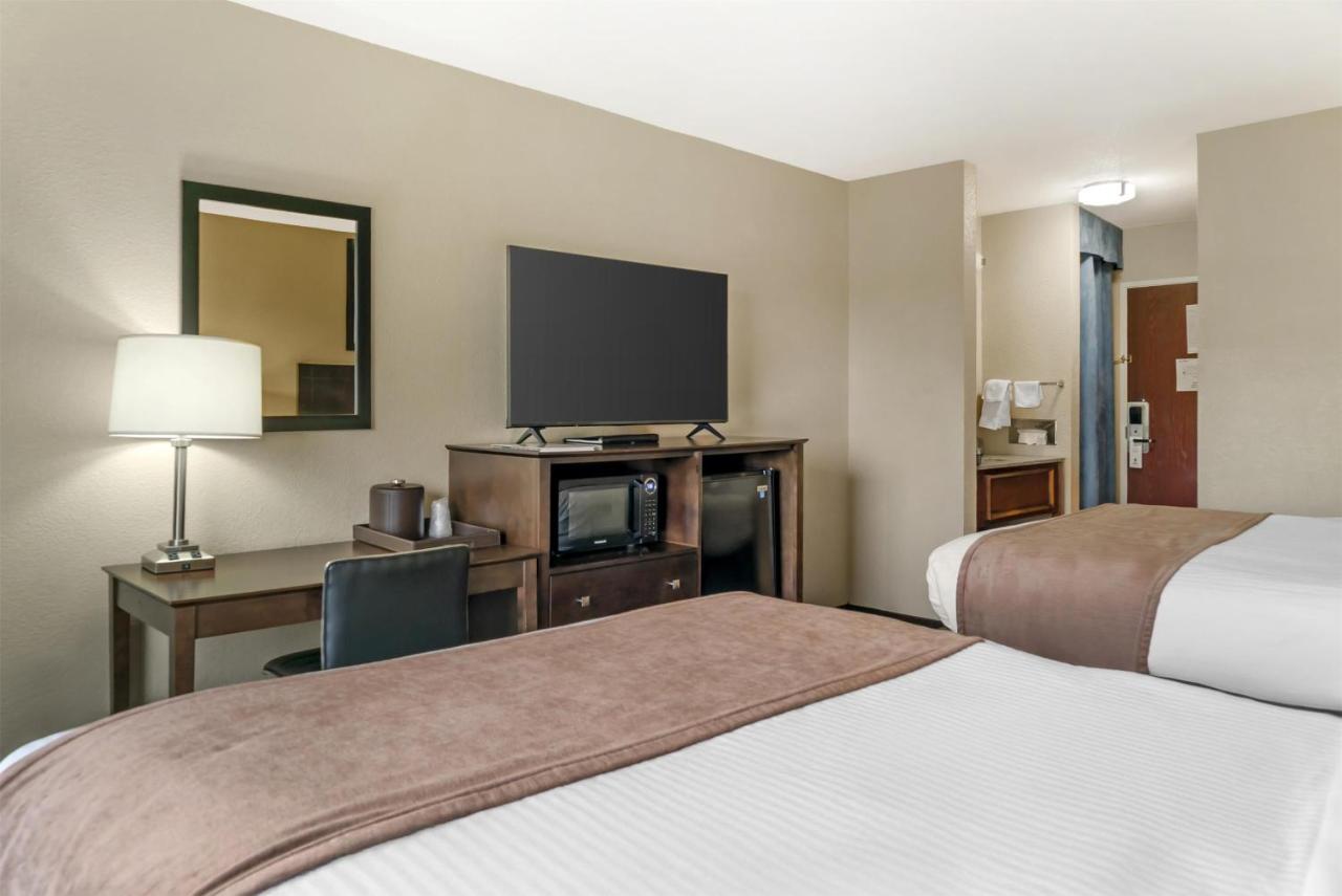 | Best Western Port Huron Blue Water Bridge