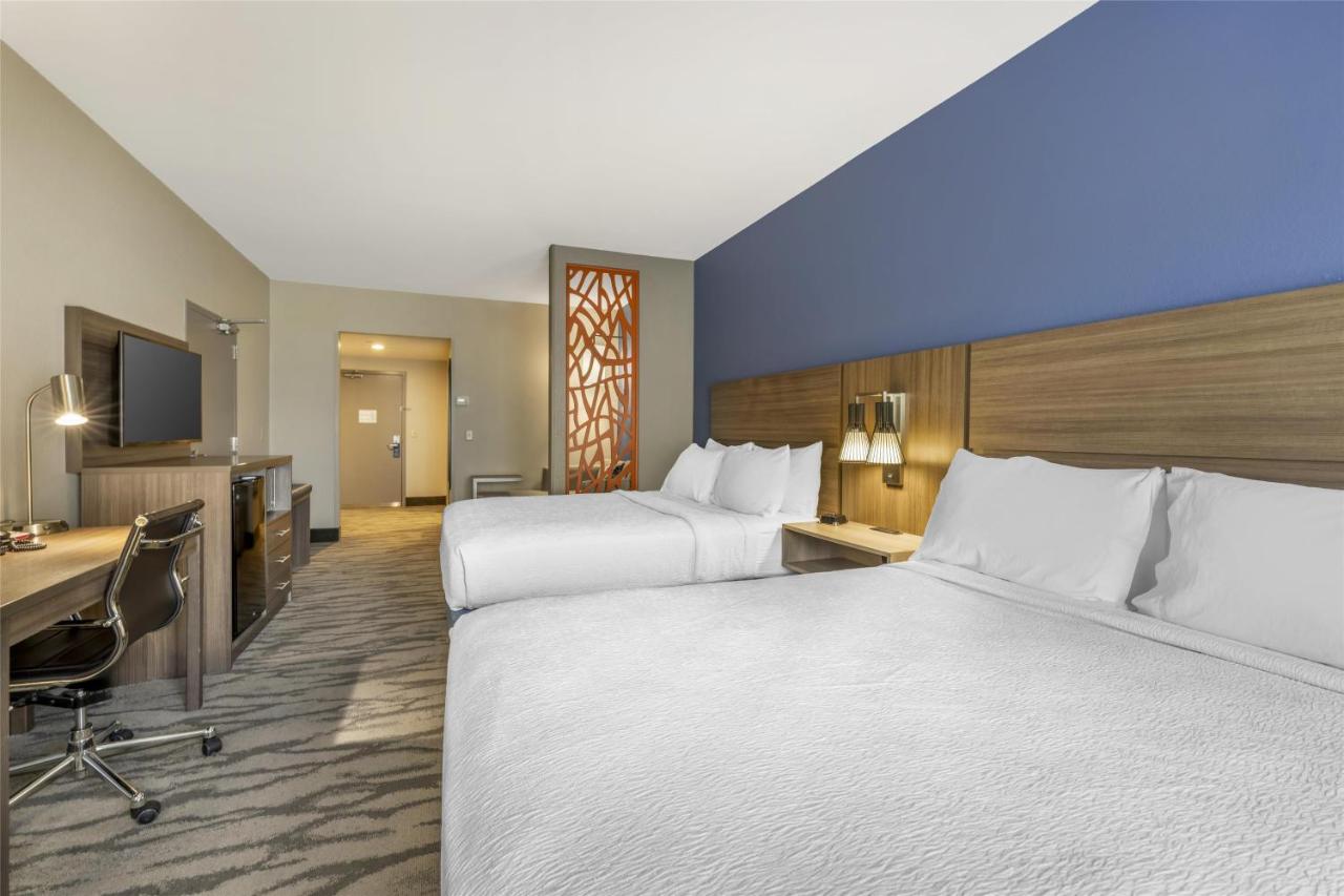 | Best Western Plus Castlerock Inn & Suites