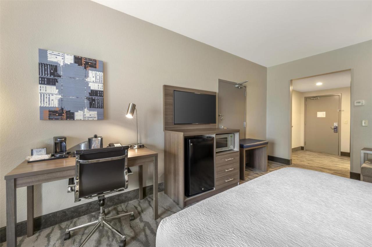 | Best Western Plus Castlerock Inn & Suites