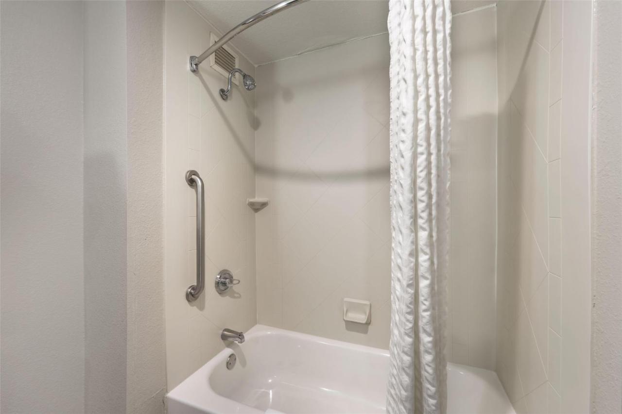 King Suite - Non-Smoking at Best Western Plus Castlerock Inn & Suites