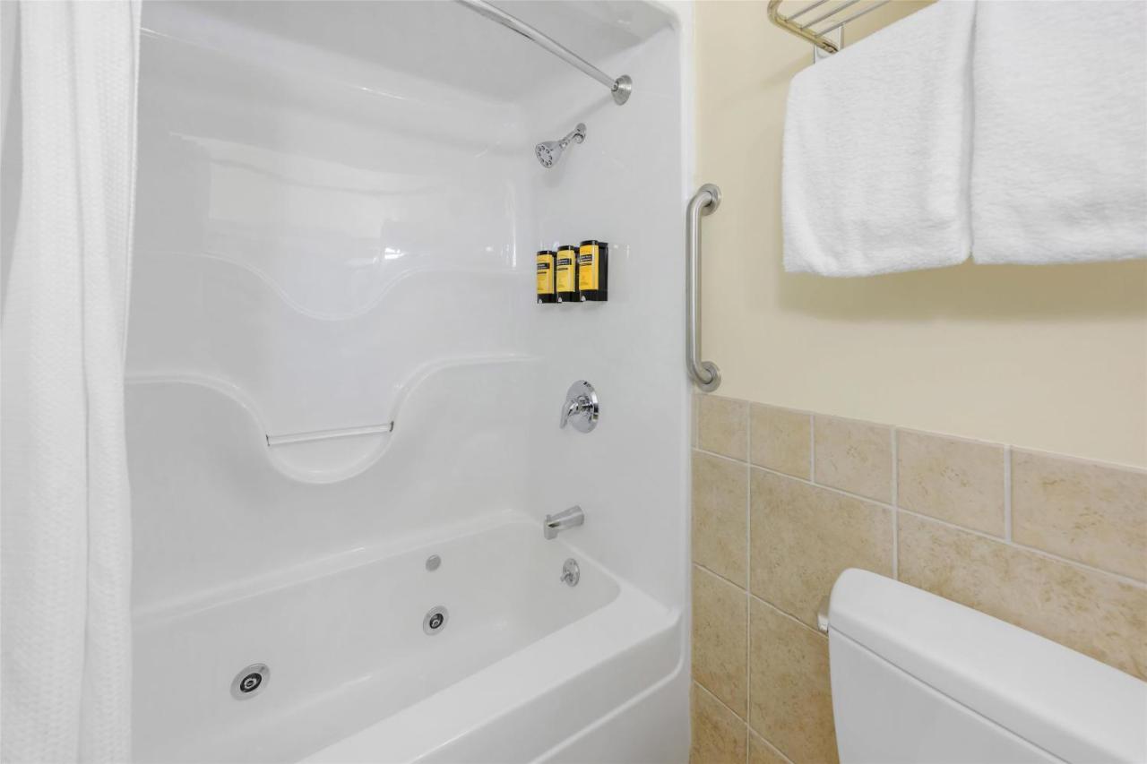  | Best Western PLUS Vineyard Inn and Suites