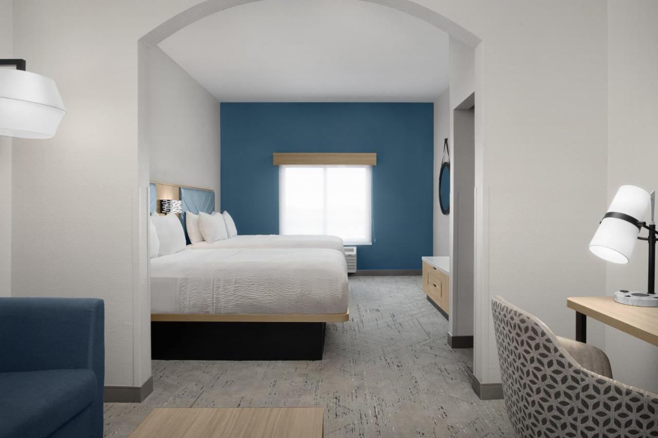 Deluxe Suite - Mobility Accessible - Non-Smoking at Holiday Inn Express Hotel & Suites DFW West - Hurst by IHG