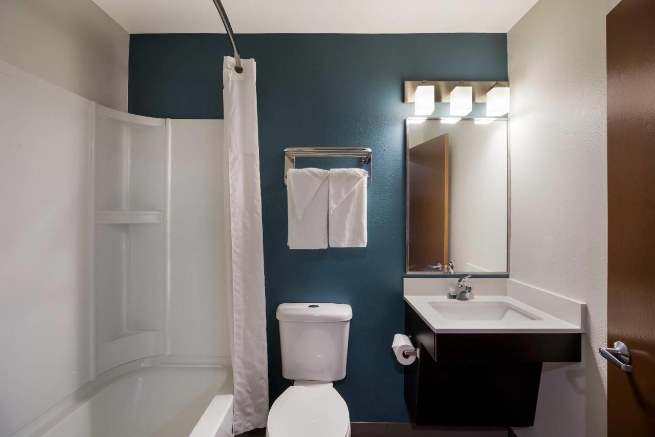 Double Room with Two Double Beds - Non-Smoking at WoodSpring Suites Orlando West - Clermont