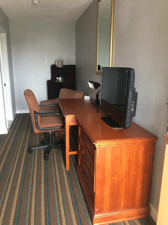 | Scottish Inn and Suites - Bensalem-Philadelphia